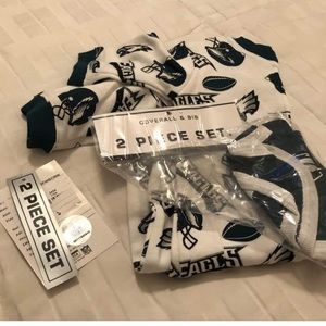NWT 2 piece baby set Eagles size 0-3 months